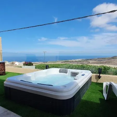La Casita Villa Playa de San Juan  Exterior photo